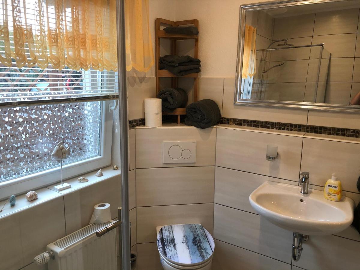 Suesses Apartmenthaeuschen In Burg Burg  외부 사진